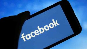 ಮಹಿಳೆಯರ ಹೆಸರಿನಲ್ಲಿ ಅಶ್ಲೀಲ ಫೋಟೋ ಹಂಚಿಕೊಳ್ಳುತ್ತಿದ್ದ ವ್ಯಕ್ತಿಗೆ ಮಹಿಳೆಯಿಂದಲೇ ಕಪಾಳಮೋಕ್ಷ