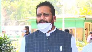 ಶಾಸಕ ಬಸನಗೌಡ ಪಾಟೀಲ್ ಯತ್ನಾಳ್‌ಗೆ ಪ್ರತಿಭಟನೆ ಬಿಸಿ.. ವೀರಶೈವ ಮಹಾಸಭಾದಿಂದ ಧರಣಿ, ಆಕ್ರೋಶ