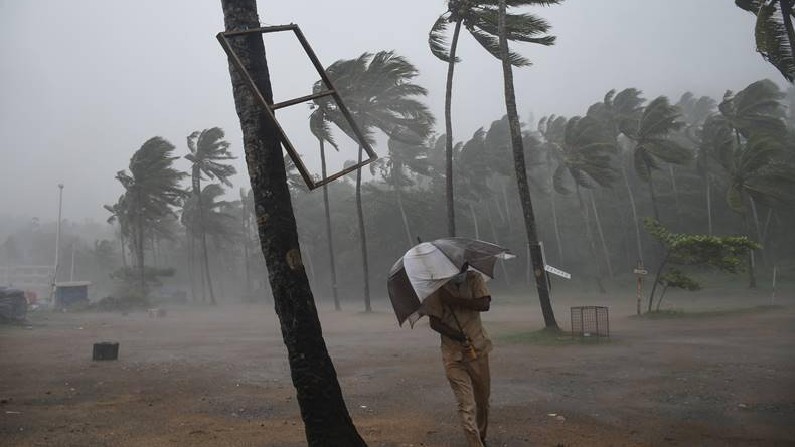 Cyclone Tauktae Photos