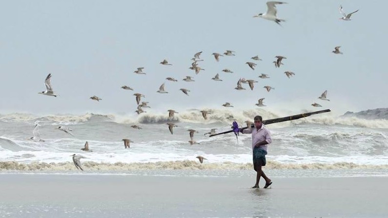 Cyclone Tauktae Photos