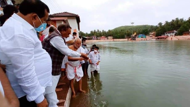 Minister KS Eshwarappa visits Gokarna constituency Launching a billion dollar Pushpakari development project