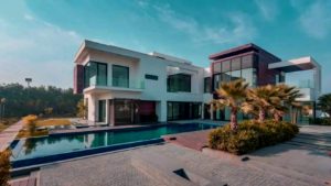 Indian cricketers house: ಇದು ಯಾರ ಮನೆ ಹೇಳ್ತೀರಾ? ಸುಳಿವು, ಕ್ರಿಕೆಟಿಗರ ಐಷಾರಾಮಿ ಮನೆ ಚಿತ್ರಗಳು ಇಲ್ಲಿವೆ ನೋಡಿ ಹೇಳಿ..