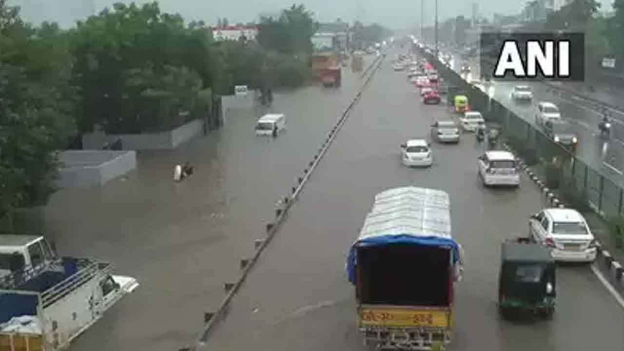 Karnataka Rain: Bengaluru Rains On October 18 Heavy Rainfall In Malnad ...