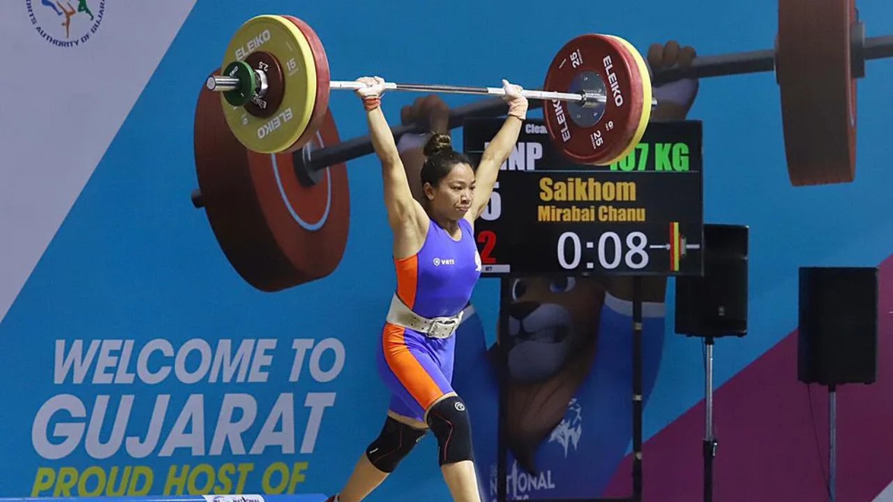 Mirabai Chanu Wins Gold Medal In Womens 49kg Weightlifting Event At ...