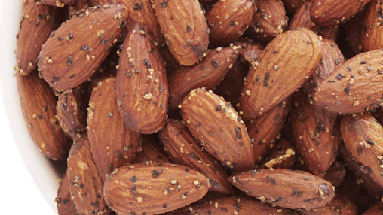 Does Black Pepper and almonds reduce High Blood Pressure ಕರಿಮೆಣಸು